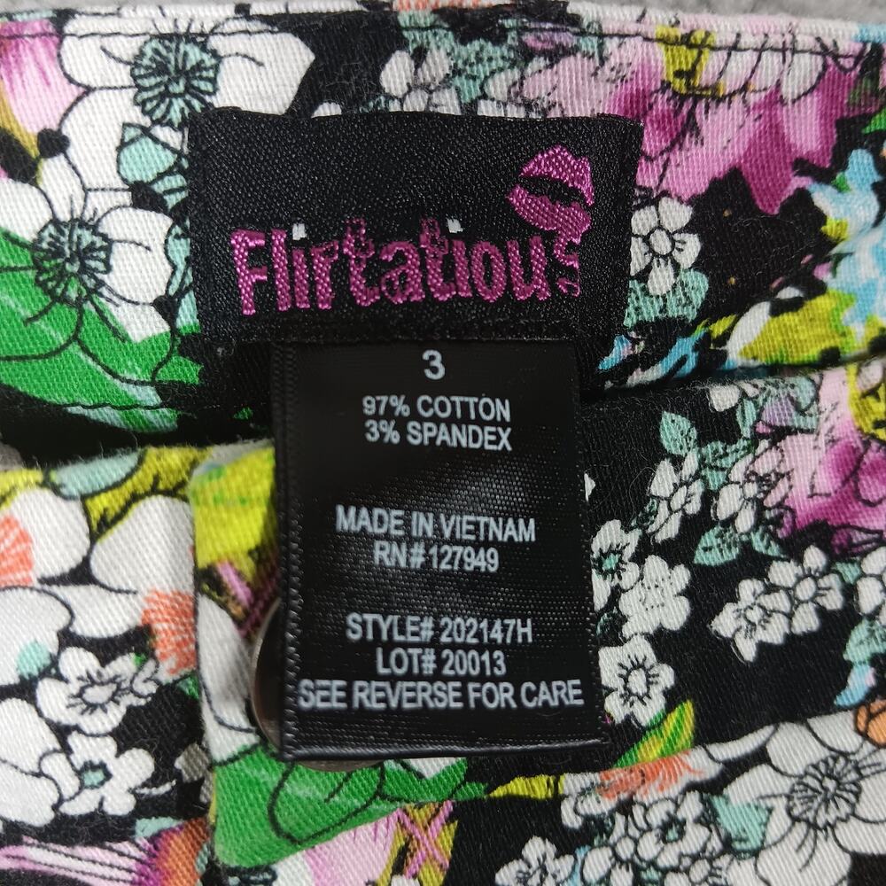 Flirtatious Floral Jeans / Pants SIze 3 Black W Colorful 5 Pockets Straight Cut - Picture 5 of 6